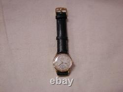 Chronographe Jaeger Le Coultre 14KT Rouge Jour 30Mm Révisé Environ Années 1940