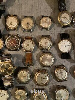 Enorme lot de montres Jaeger Lecoultre Yema Lip Juvenia Plus de 70 Montres