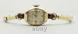 Femmes 14K Or Jaune LeCoultre 17j GARNET MONTRE avec Stretch Band Running 3m/24h