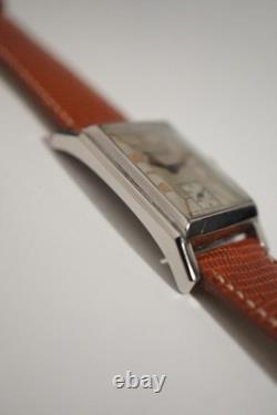 JAEGER-LECOULTRE UNIPLAN ACIER, CADRAN 2 TONS, années 40