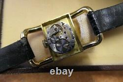 Jaeger-LeCoultre Facon Hermes Etrier or jaune boucle plaqué or signée 1960's tbé