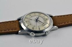 Jaeger-LeCoultre Pre Memovox Wrist Alarm 814 Serviced circa 1950