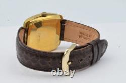 Jaeger Lecoultre Club Montre Hommes 18K 750 Or Vintage Automatique 34MM Day Date Jaeger Lecoultre Club Montre Hommes 18K 750 Or Vintage Automatique 34MM Day Date