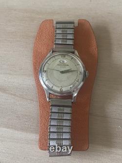 Jaeger Lecoultre Montre reserve de marche Powermatic 1950 Jaeger Lecoultre Montre reserve de marche Powermatic 1950