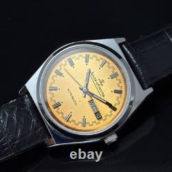 Montre Homme Jaeger Lecoultre Or Jaune Classique Limited Revell So Polaris