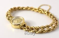 Montre Jaeger Lecoultre, Circa 1954, entièrement or 18 carats, bracelet tressé