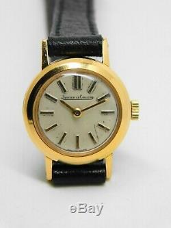 Montre bracelet JAEGER LECOULTRE de femme en plaqué or, vintage watch