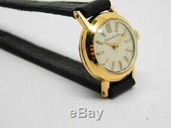 Montre bracelet JAEGER LECOULTRE de femme en plaqué or, vintage watch