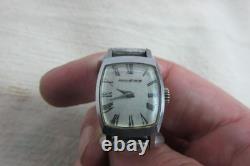 Montre-bracelet femme vintage Jaeger Lecoultre avec bracelet maille argent
