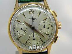 Montre chronographe JAEGER en or 18k mouvement valjoux 72 vers 1950