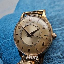Montre homme vintage Jaeger LeCoultre en or massif 18 carats calendrier pouss