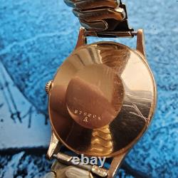 Montre homme vintage Jaeger LeCoultre en or massif 18 carats calendrier pouss