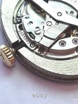 Mouvement montre ancienne automatique jaeger lecoultre 834 pour pièces horloger