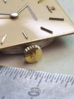 Mouvement montre ancienne mécanique jaeger lecoultre 895 pour pièce horloger