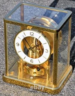 Orologe Perpétuel Atmos Jaeger-LeCoultre 1993, Horloge d'Intérieur
